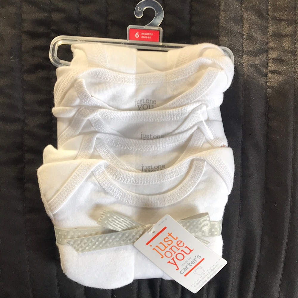 White Short sleeved 6month onesies